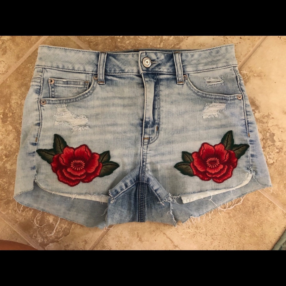American Eagle Hi-Rise Shortie Denim Shorts